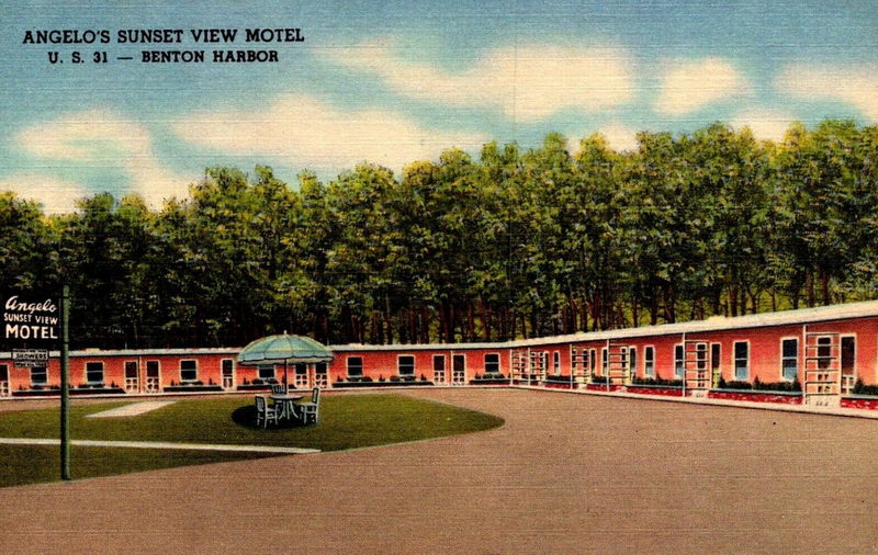 Angelos Sunset View Motel - Vintage Postcard (newer photo)